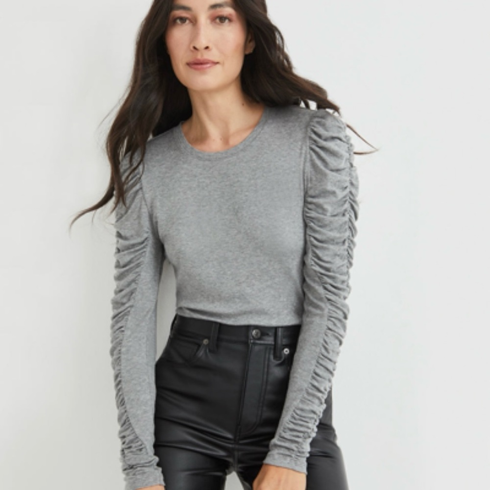 Veronica Beard Delara tee in grey size small